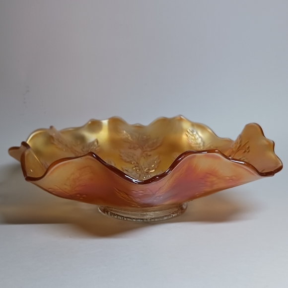 Fenton Ruffled Edge Bowl Holly Berry Marigold Carnival Glass Iridescent Leaf 9" - Picture 3 of 9